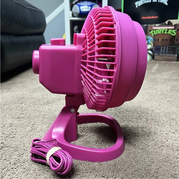 Holmes 6-in 2-Speed Oscillating Desk Fan - Picture 7 of 8